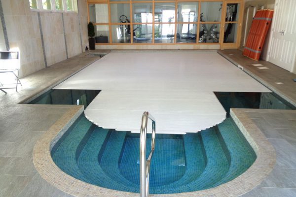 Swimming Pool Refurbishment Certikin Roll deck slat cover